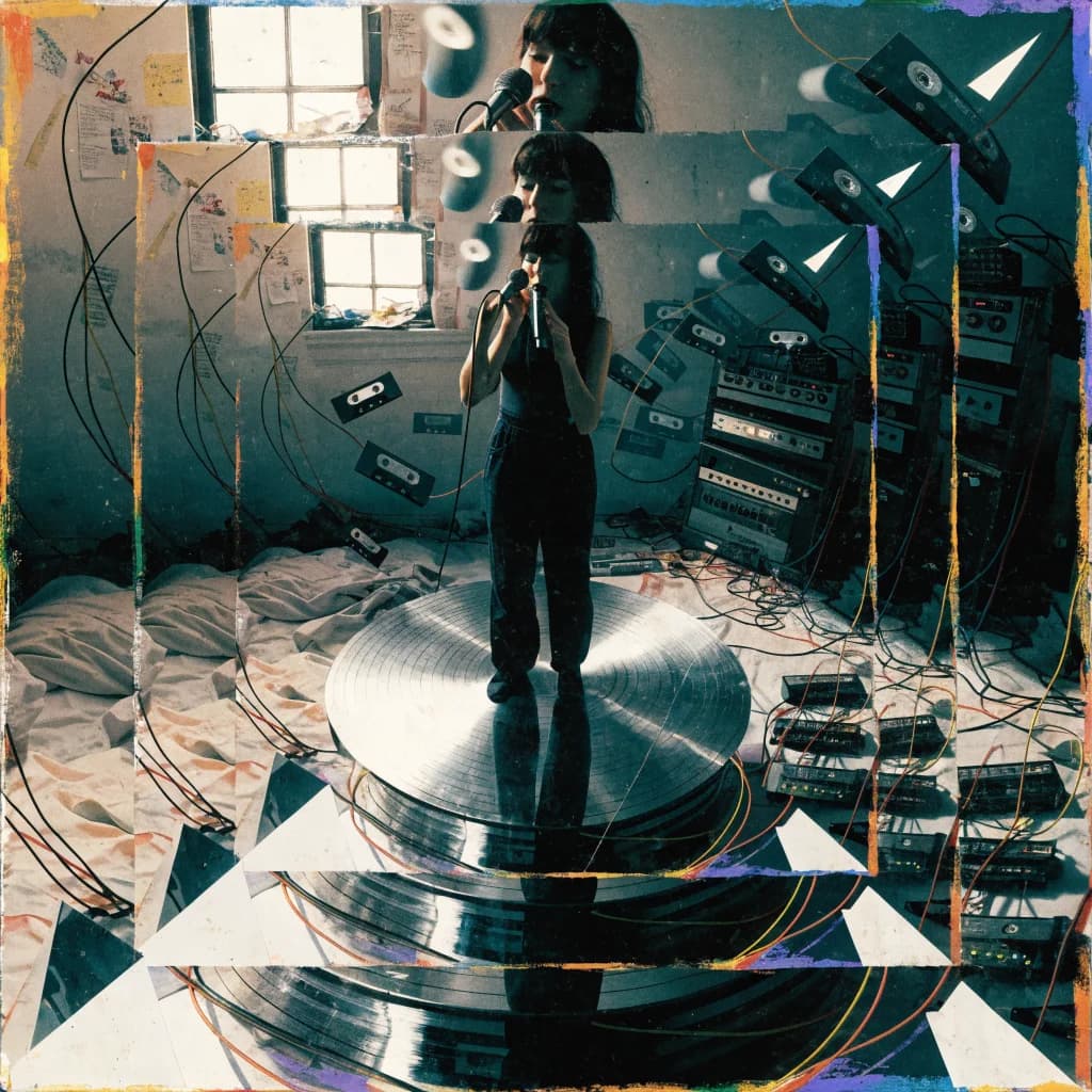 Hyperkinetic Throne